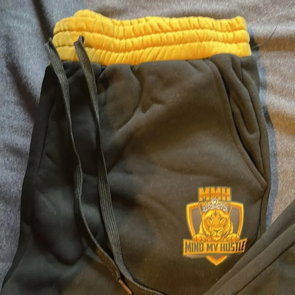 Woman’s Mind My Hustle sweatsuit inspirational clothing - Picture 8 of 14